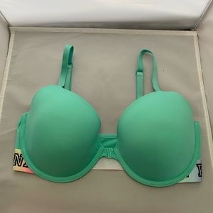 VS PINK Front Closure Tshirt Bra - 36D - NWOT